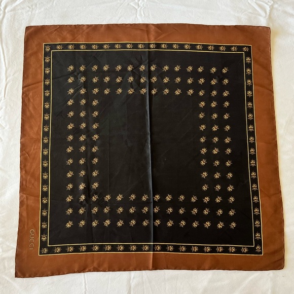 Vintage Gucci Silk Scarf Black and Brown Turtle Motif - Picture 2 of 8